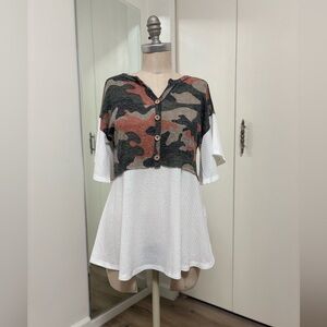 Hopely Camo Babydoll Blouse Women’s Small Button Front Layered Top NWT